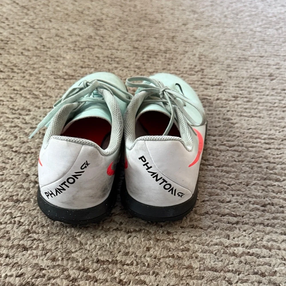Nike 5y Mint phantom Athletic Turf Soccer Shoes with Coral Swoosh